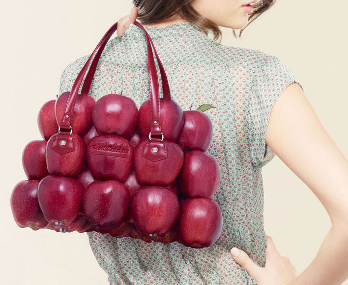 Fulvio Bonavia photographer  apple purse