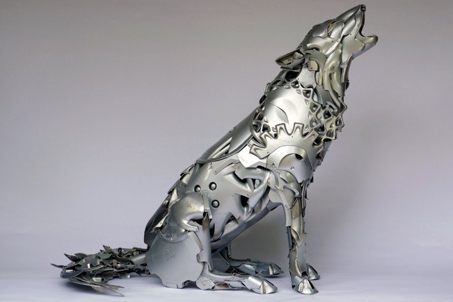 arctic-wolf Car Part Art - Old Recycled Hubcaps Into Awesome Sculptures