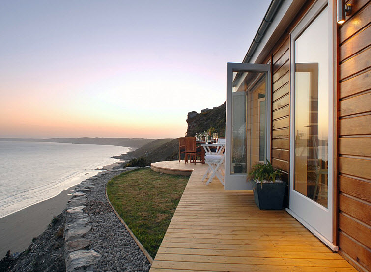 Small House Love On The Beach With A View